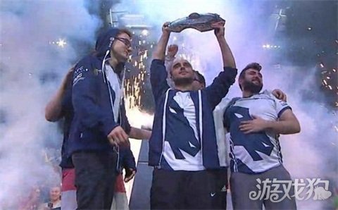 年球員的培 年球員的培