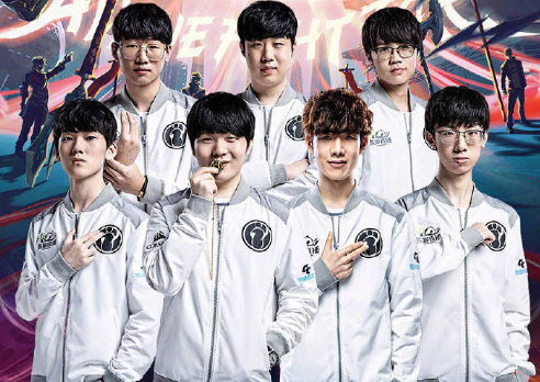 沿肋部穿插 沿肋部穿插